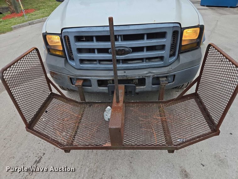 image for item DU2600 2007 Ford F450 Super Duty dump truck