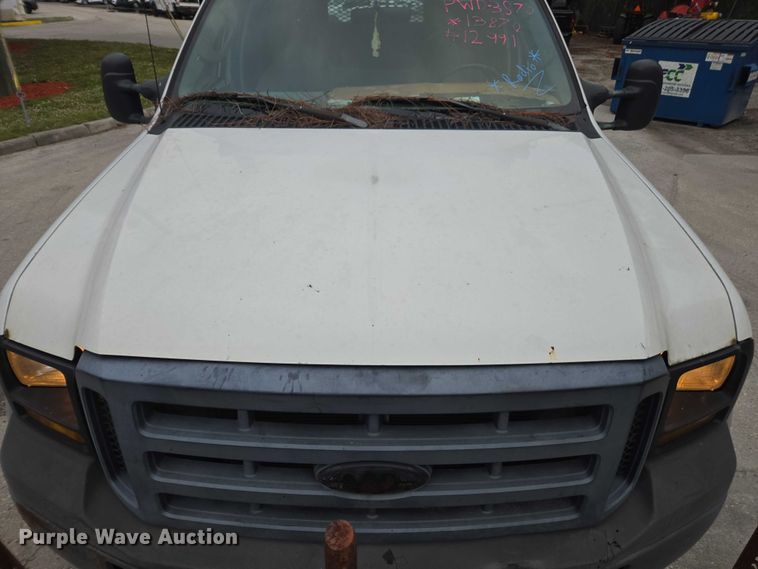 image for item DU2600 2007 Ford F450 Super Duty dump truck