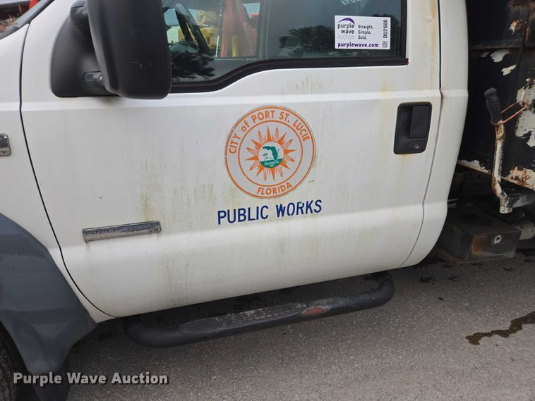 image for item DU2600 2007 Ford F450 Super Duty dump truck