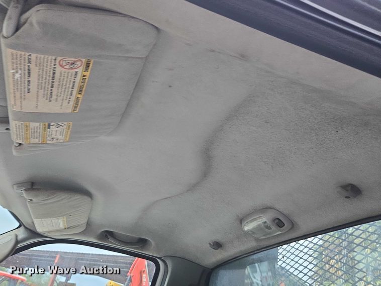 image for item DU2600 2007 Ford F450 Super Duty dump truck