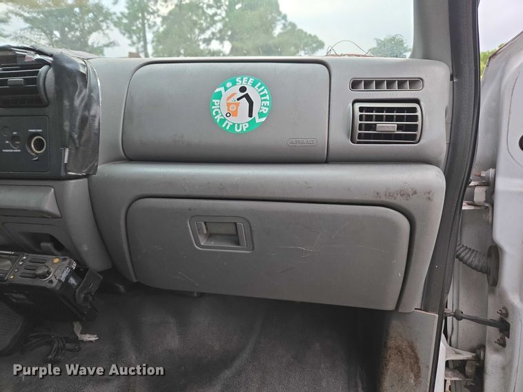image for item DU2600 2007 Ford F450 Super Duty dump truck