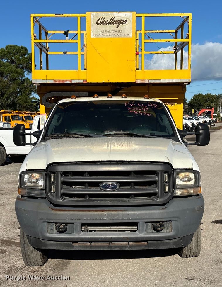 image for item DU2603 2003 Ford F550 Super Duty XL utility / service truck