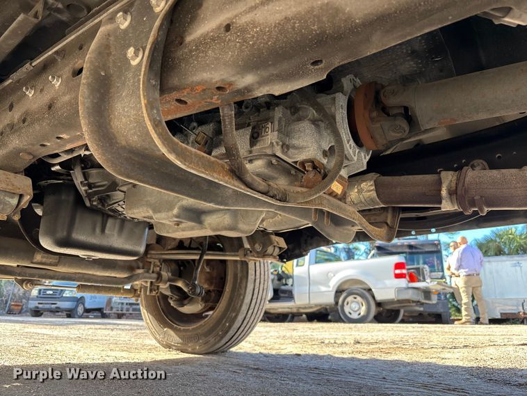 image for item DU2603 2003 Ford F550 Super Duty XL utility / service truck