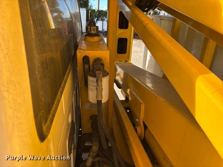 image for item DU2603 2003 Ford F550 Super Duty XL utility / service truck