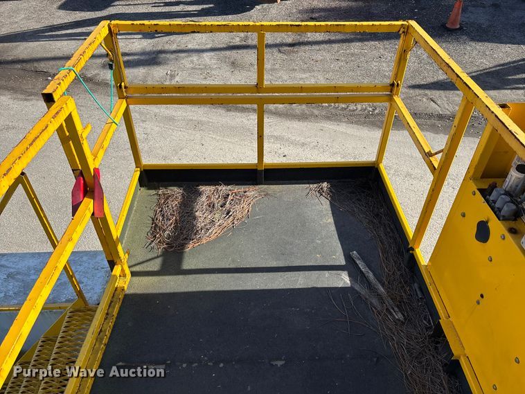 image for item DU2603 2003 Ford F550 Super Duty XL utility / service truck