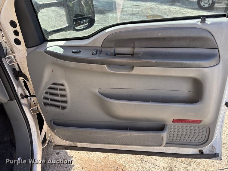 image for item DU2603 2003 Ford F550 Super Duty XL utility / service truck