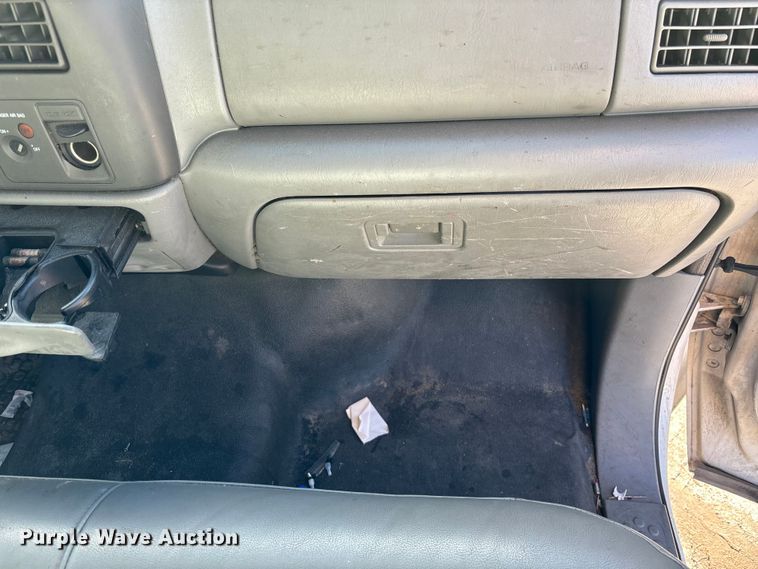 image for item DU2603 2003 Ford F550 Super Duty XL utility / service truck