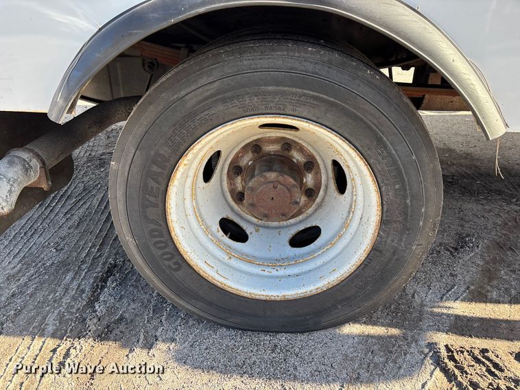 image for item DU2603 2003 Ford F550 Super Duty XL utility / service truck