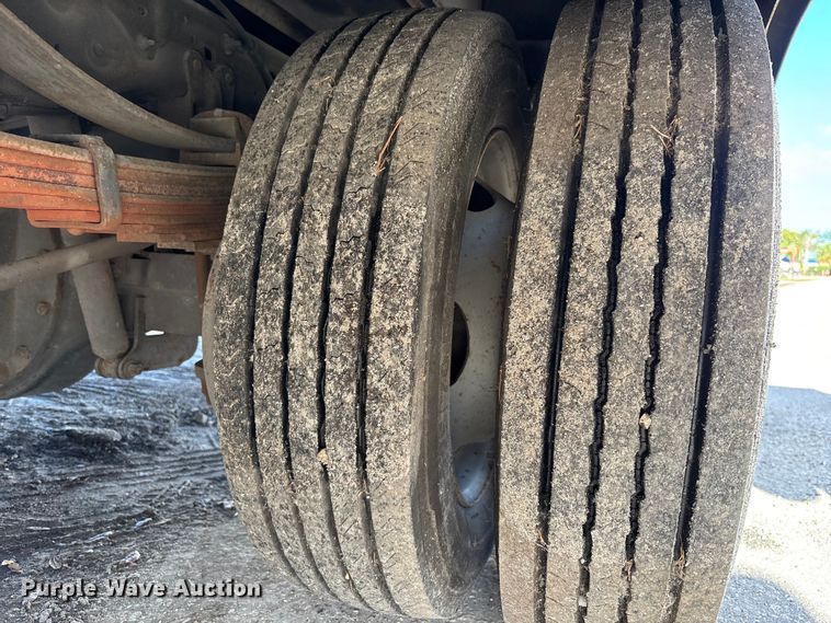 image for item DU2603 2003 Ford F550 Super Duty XL utility / service truck