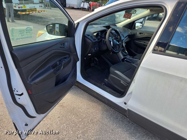 image for item DU2605 2014 Ford Escape SUV