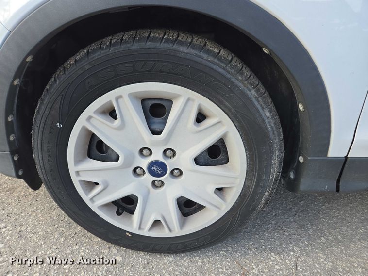 image for item DU2605 2014 Ford Escape SUV