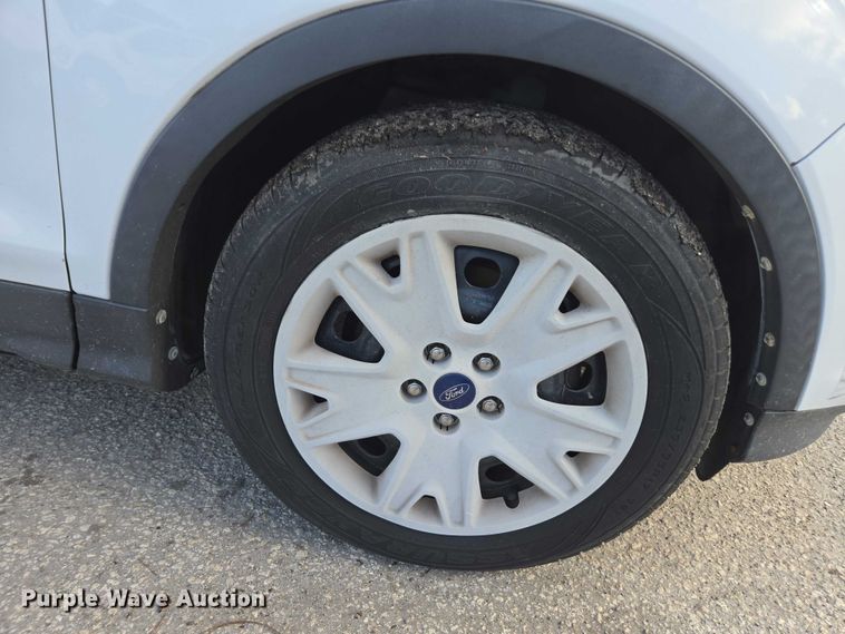 image for item DU2605 2014 Ford Escape SUV