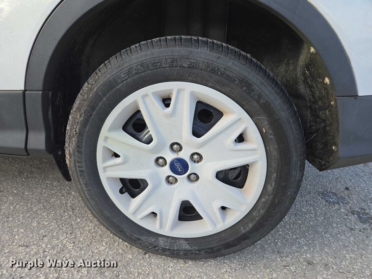 image for item DU2605 2014 Ford Escape SUV