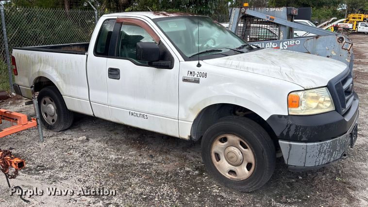 image for item DU2607 2006 Ford F150 XL Ext. Cab pickup truck
