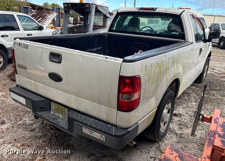 image for item DU2607 2006 Ford F150 XL Ext. Cab pickup truck