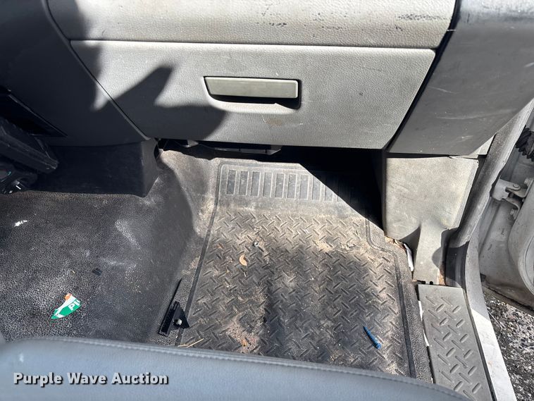 image for item DU2607 2006 Ford F150 XL Ext. Cab pickup truck