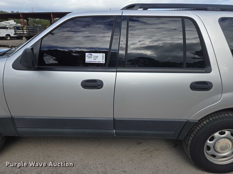 image for item DU2614 2016 Ford Expedition XL SUV