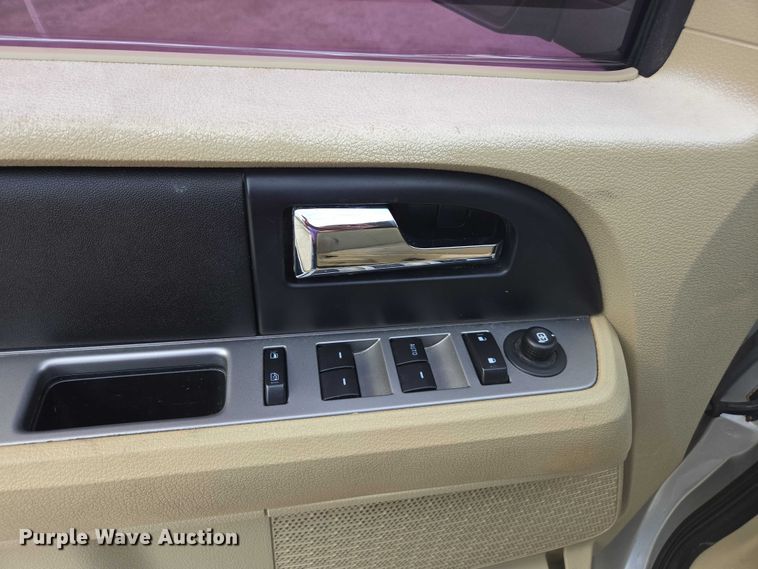 image for item DU2614 2016 Ford Expedition XL SUV