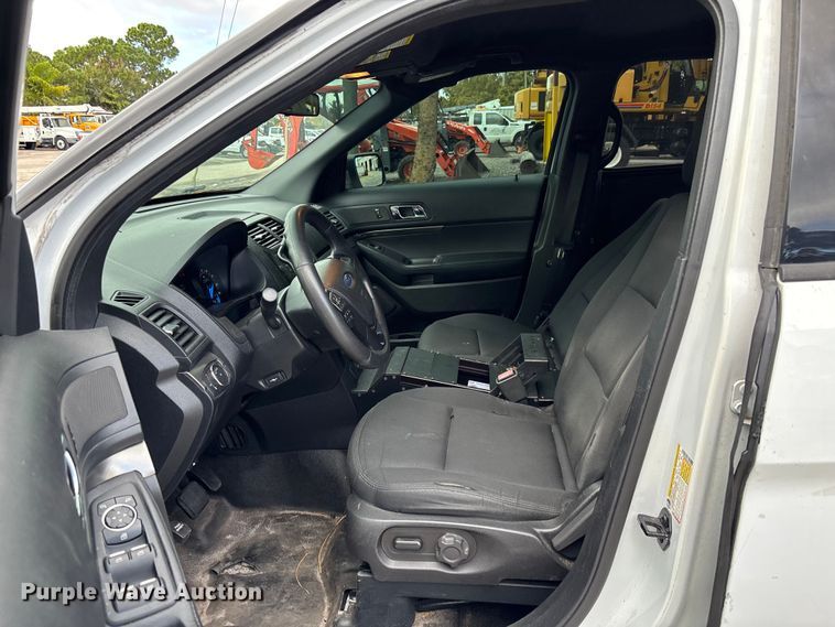 image for item DU2616 2017 Ford Explorer Police Interceptor SUV