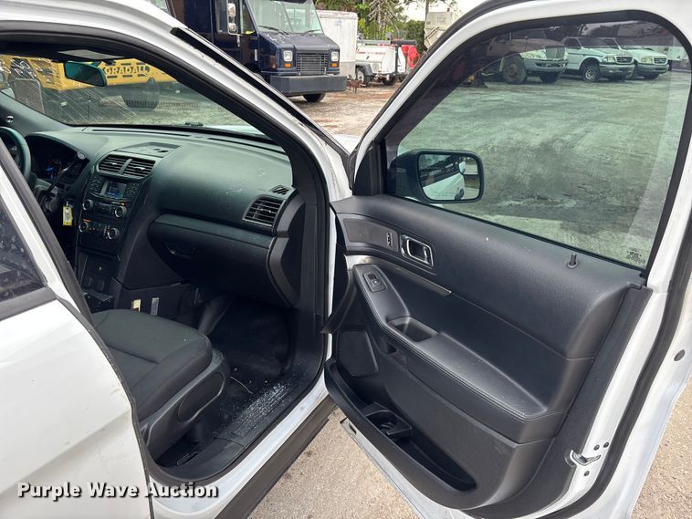 image for item DU2617 2016 Ford Explorer Police Interceptor SUV