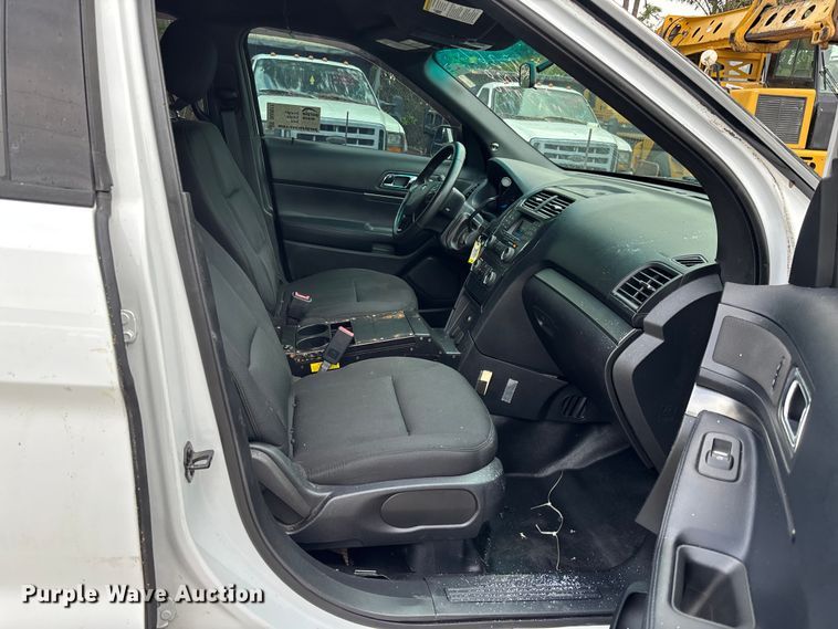 image for item DU2617 2016 Ford Explorer Police Interceptor SUV