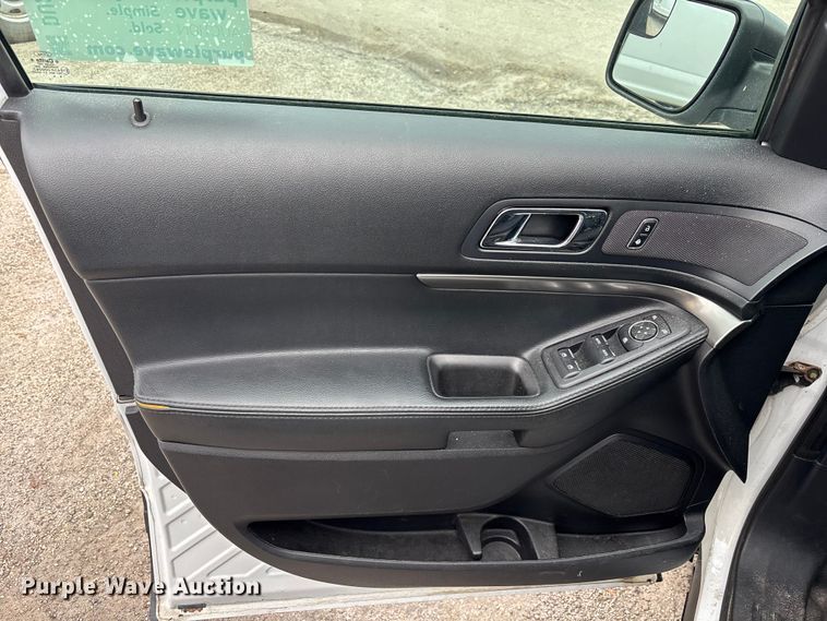 image for item DU2618 2016 Ford Explorer Police Interceptor SUV