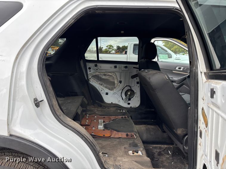 image for item DU2618 2016 Ford Explorer Police Interceptor SUV