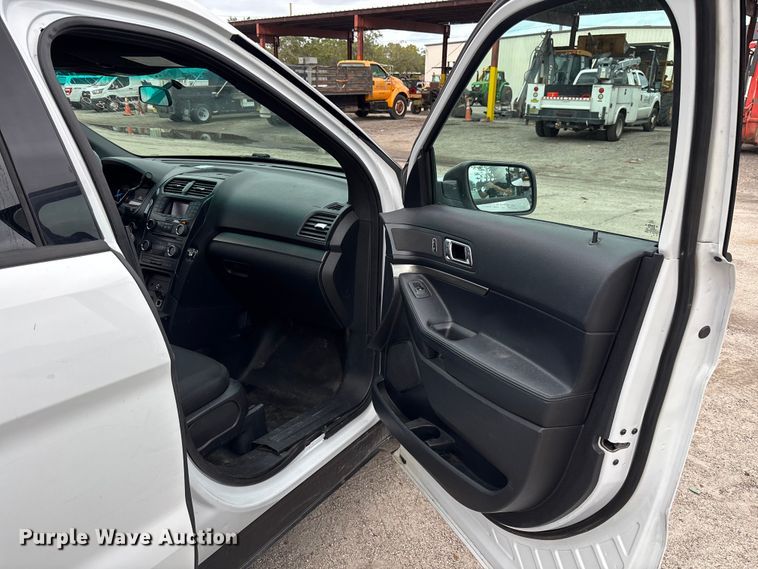 image for item DU2618 2016 Ford Explorer Police Interceptor SUV