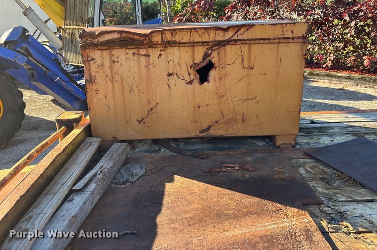 image for item DU2619 2002 Custom Trailer equipment trailer