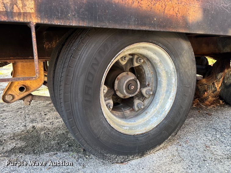 image for item DU2619 2002 Custom Trailer equipment trailer
