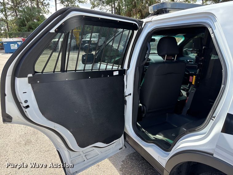 image for item DU2620 2016 Ford Explorer Police Interceptor SUV