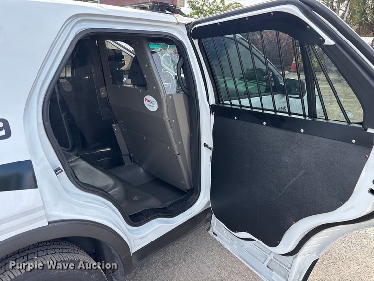 image for item DU2620 2016 Ford Explorer Police Interceptor SUV