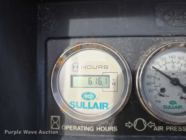 image for item DU2621 Sullair 185 air compressor