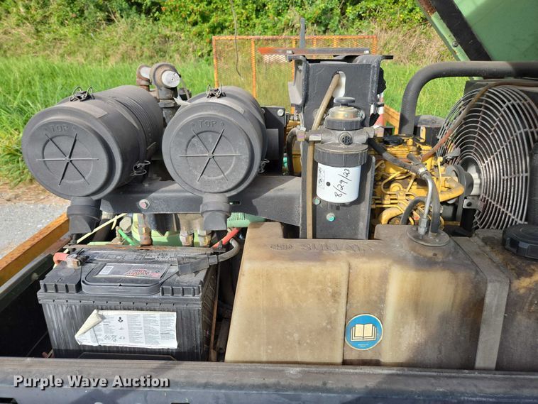 image for item DU2621 Sullair 185 air compressor