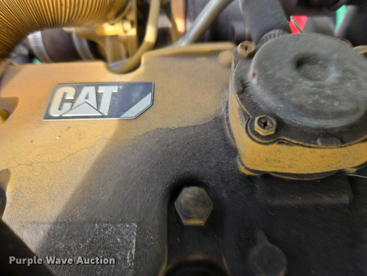 image for item DU2621 Sullair 185 air compressor