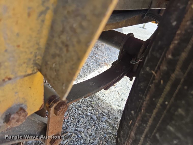 image for item DU2621 Sullair 185 air compressor