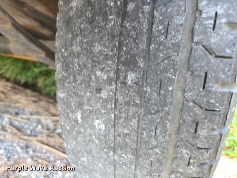 image for item DU2621 Sullair 185 air compressor