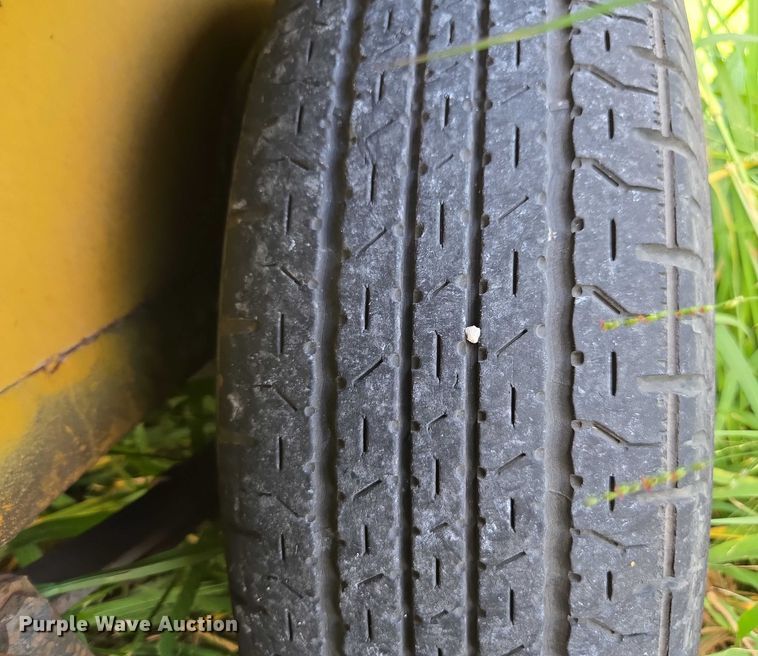 image for item DU2621 Sullair 185 air compressor