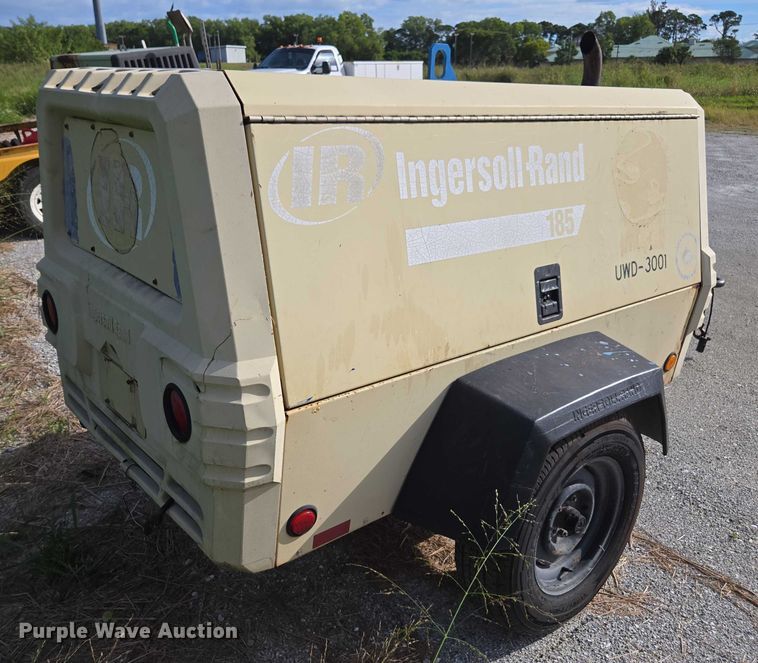 image for item DU2623 2004 Ingersol Rand P185WIR air compressor