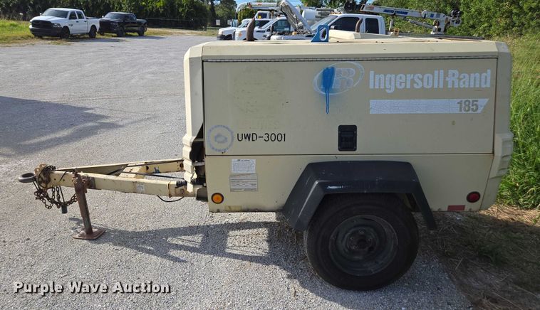 image for item DU2623 2004 Ingersol Rand P185WIR air compressor