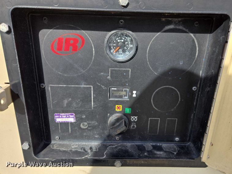 image for item DU2623 2004 Ingersol Rand P185WIR air compressor