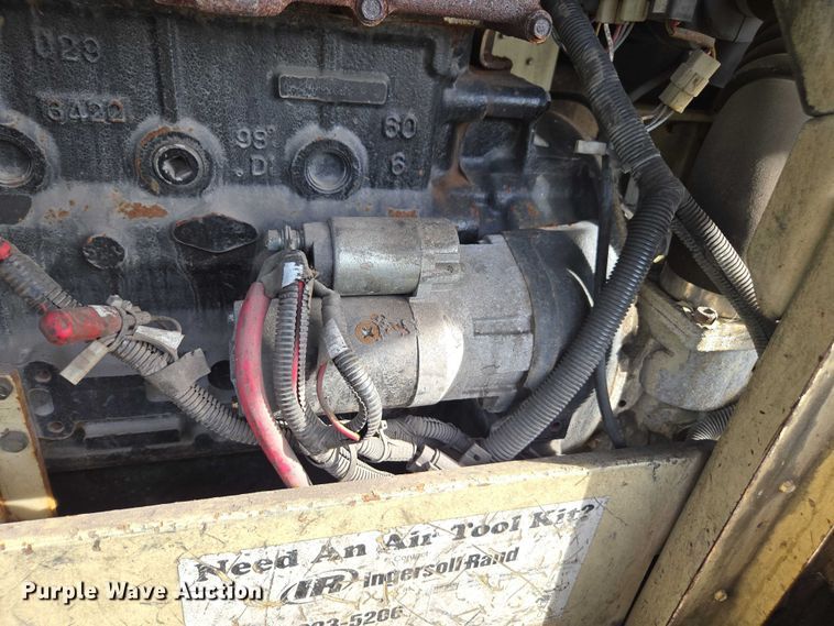 image for item DU2623 2004 Ingersol Rand P185WIR air compressor