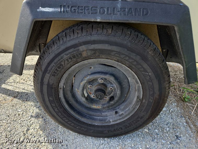 image for item DU2623 2004 Ingersol Rand P185WIR air compressor