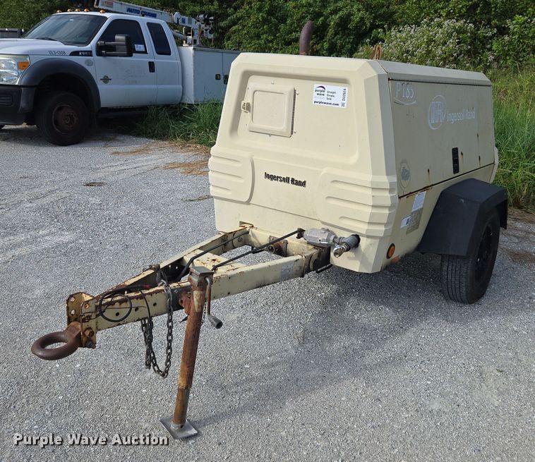 image for item DU2624 2007 Ingersoll Rand P185 air compressor