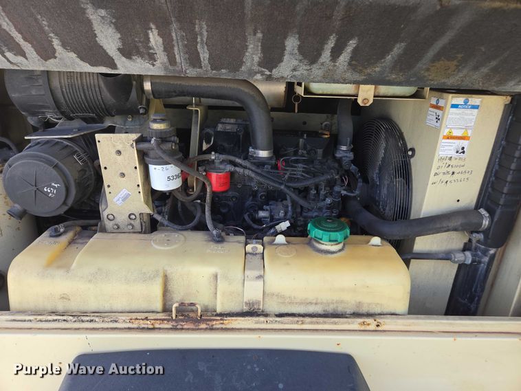 image for item DU2624 2007 Ingersoll Rand P185 air compressor