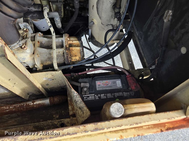 image for item DU2624 2007 Ingersoll Rand P185 air compressor