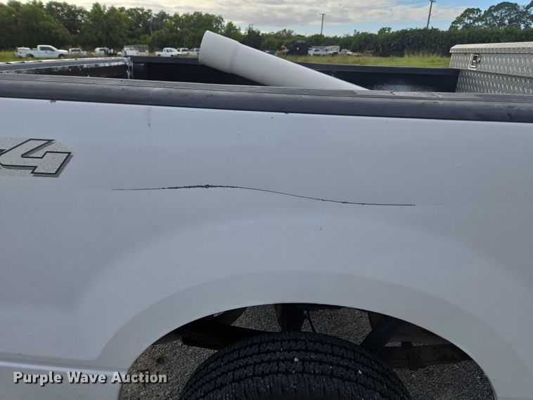 image for item DU2630 2005 Ford F150 XL Ext. Cab pickup truck