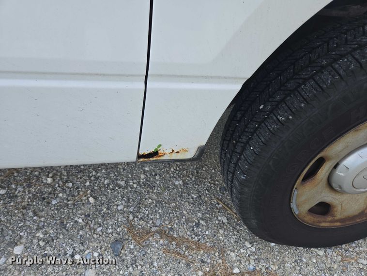 image for item DU2630 2005 Ford F150 XL Ext. Cab pickup truck