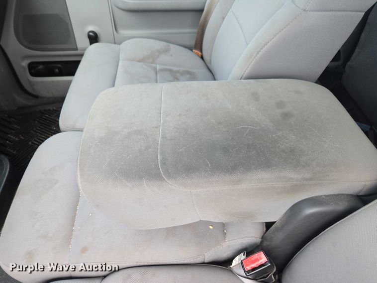 image for item DU2630 2005 Ford F150 XL Ext. Cab pickup truck