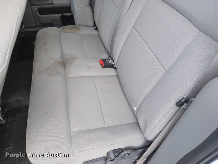 image for item DU2630 2005 Ford F150 XL Ext. Cab pickup truck